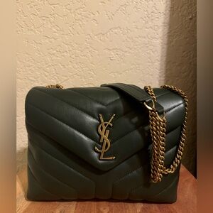 Saint Laurent LouLou Small Matelasse in dark green with gold chain